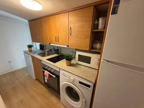 Room for rent, Madrid