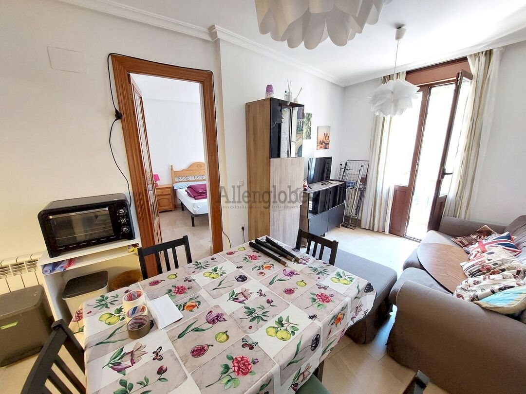 Piso de 75 m² en Oviedo