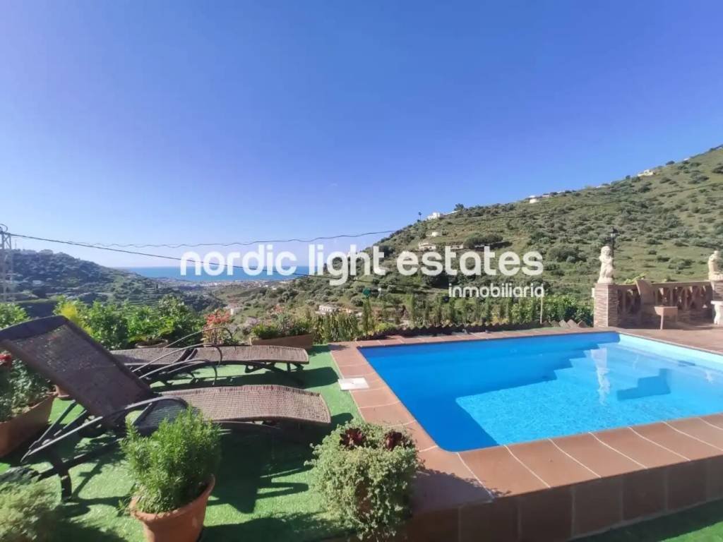 Casa de 90 m² en Torrox