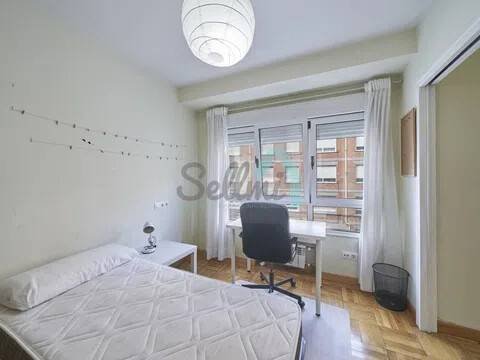 Piso de 85 m² en Oviedo