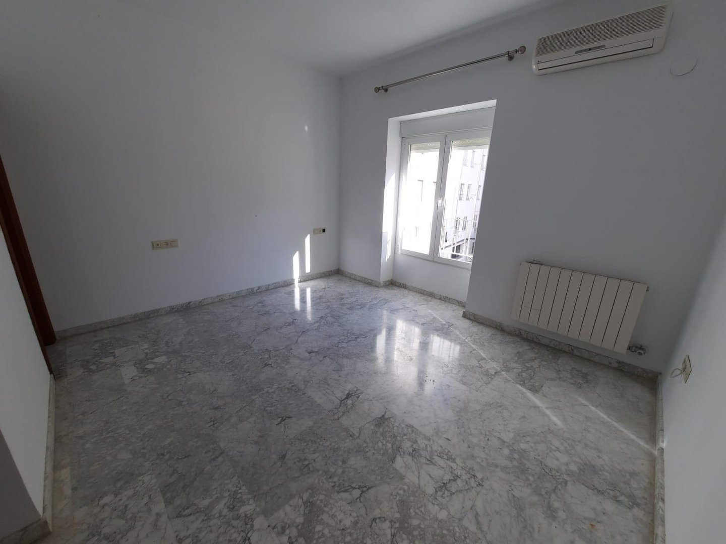 Piso de 139 m² en Granada