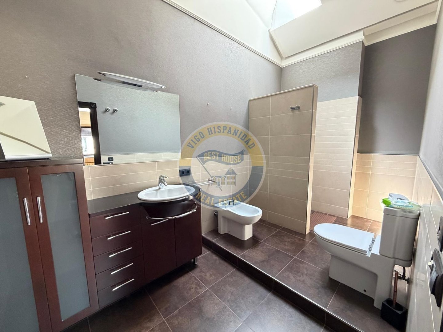 Piso de 250 m² en Vigo