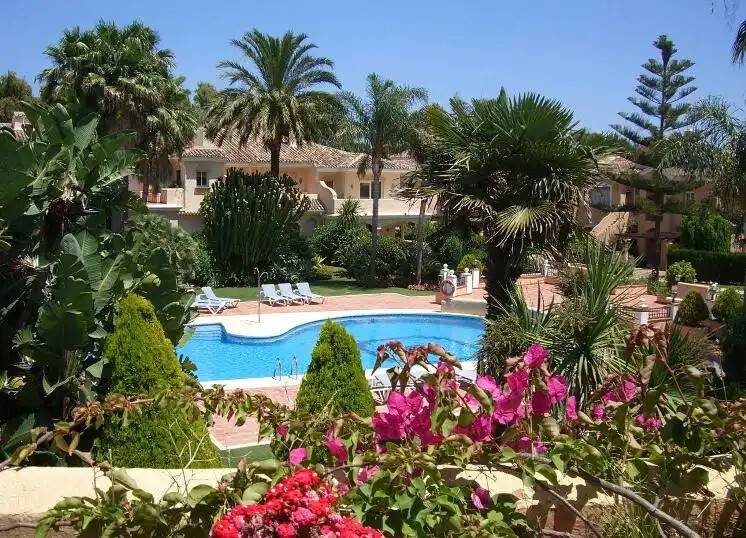 Casa de 180 m² en Estepona
