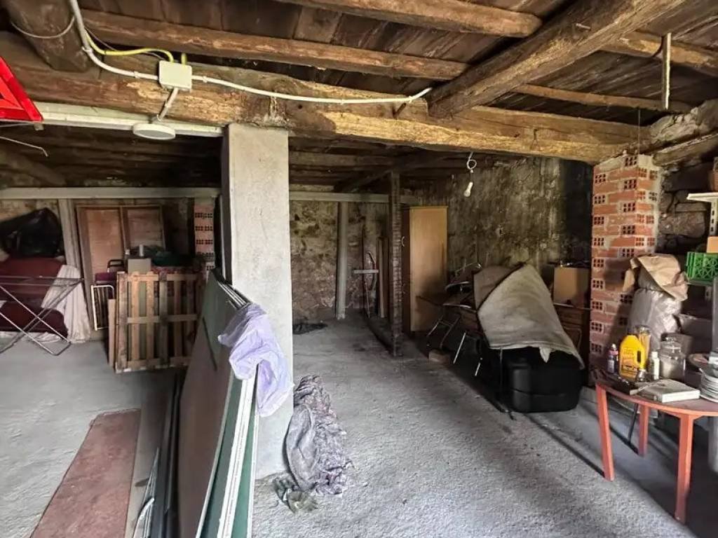 Casa de 95 m² en Parada de Sil