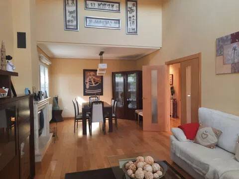 Casa de 211 m² en Boecillo