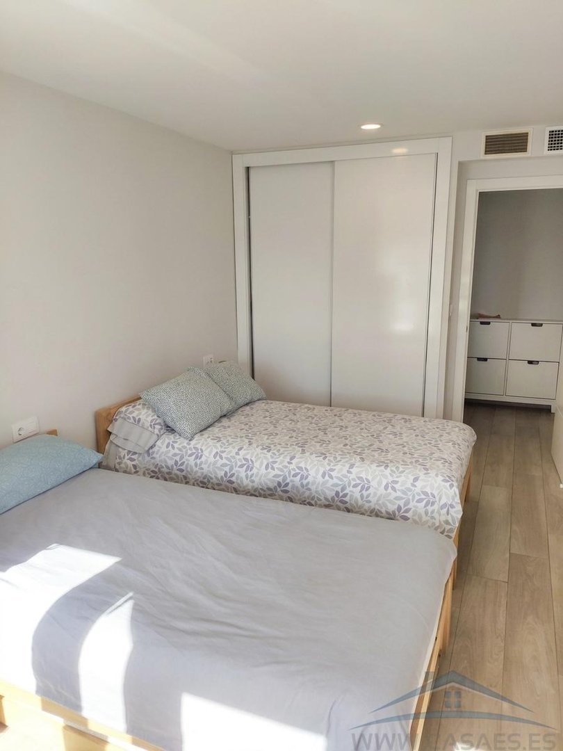 Piso de 150 m² en Roquetas de Mar