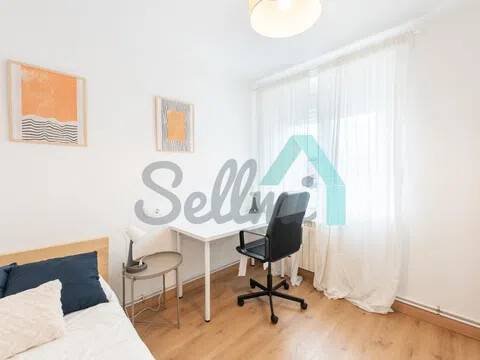 Piso de 93 m² en Oviedo