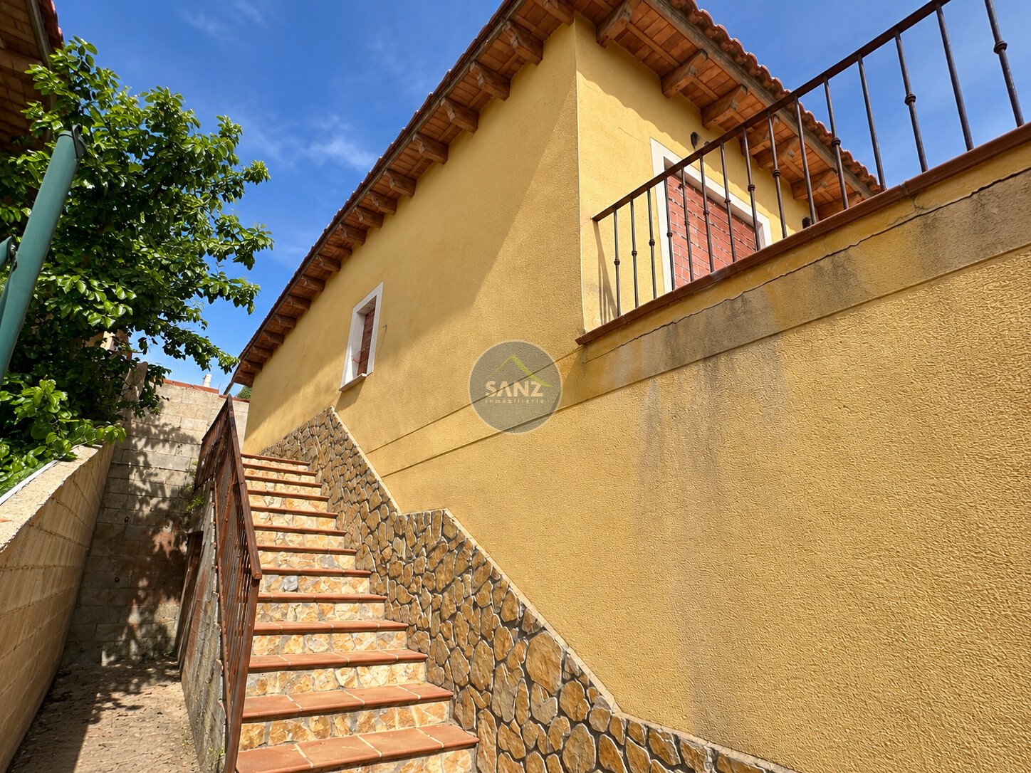 Haus 323 m² in l'Énova