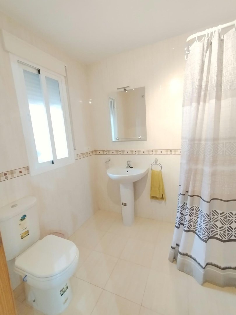 Piso de 150 m² en Ventas de Huelma