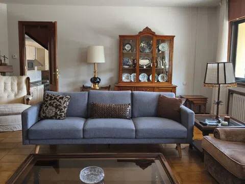 Casa de 280 m² en Oleiros