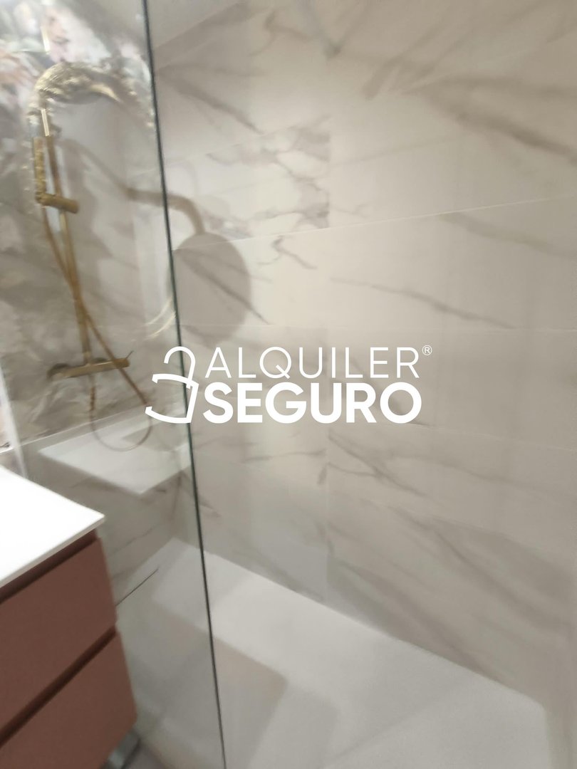 Piso de 140 m² en Zaragoza