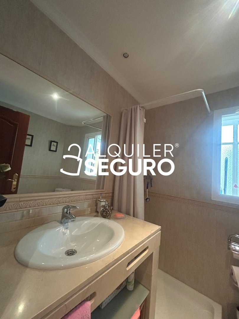 Piso de 88 m² en Granada