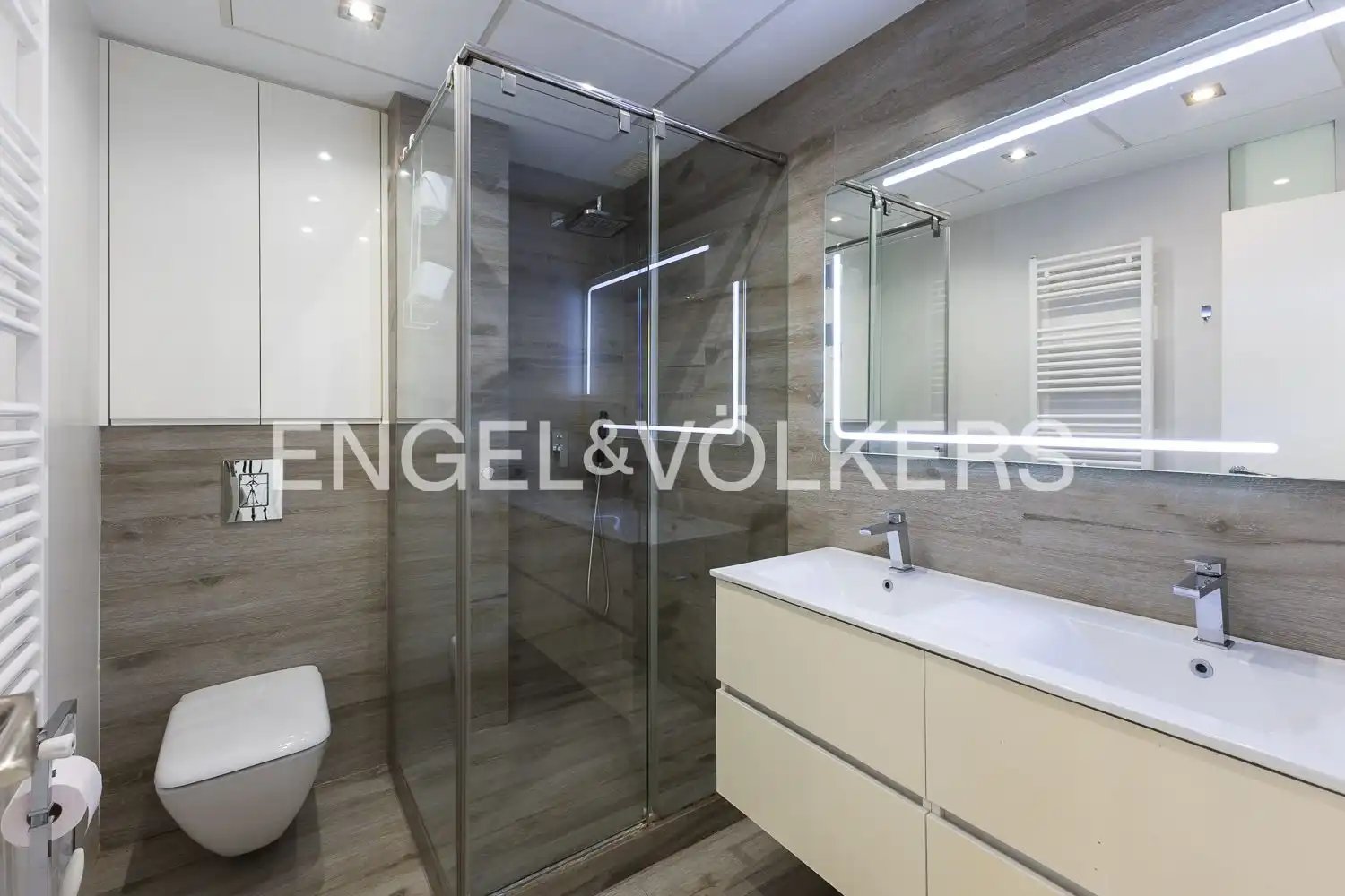Wohnung 152 m² in Valencia
