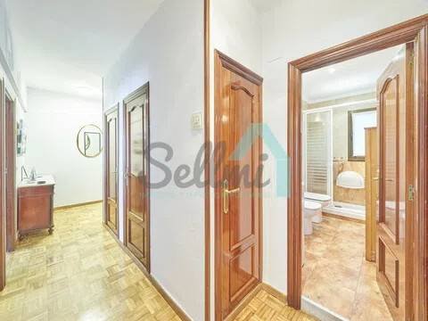 Piso de 84 m² en Oviedo
