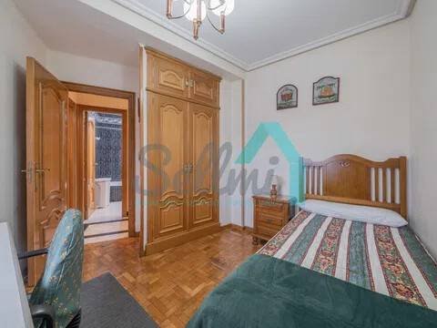 Wohnung 101 m² in Oviedo