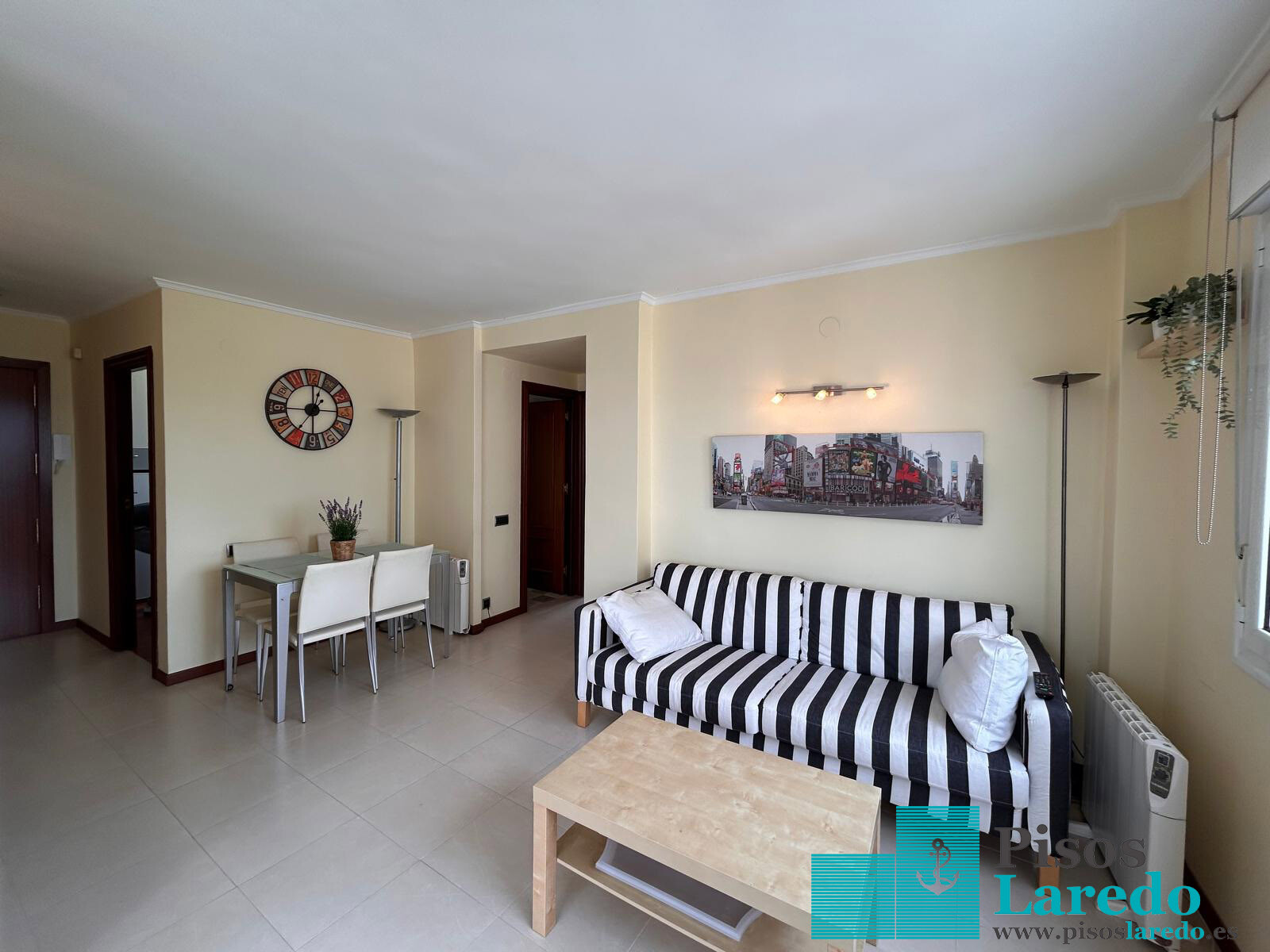 Piso de 65 m² en Laredo