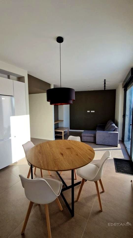 Piso de 83 m² en Vinalesa