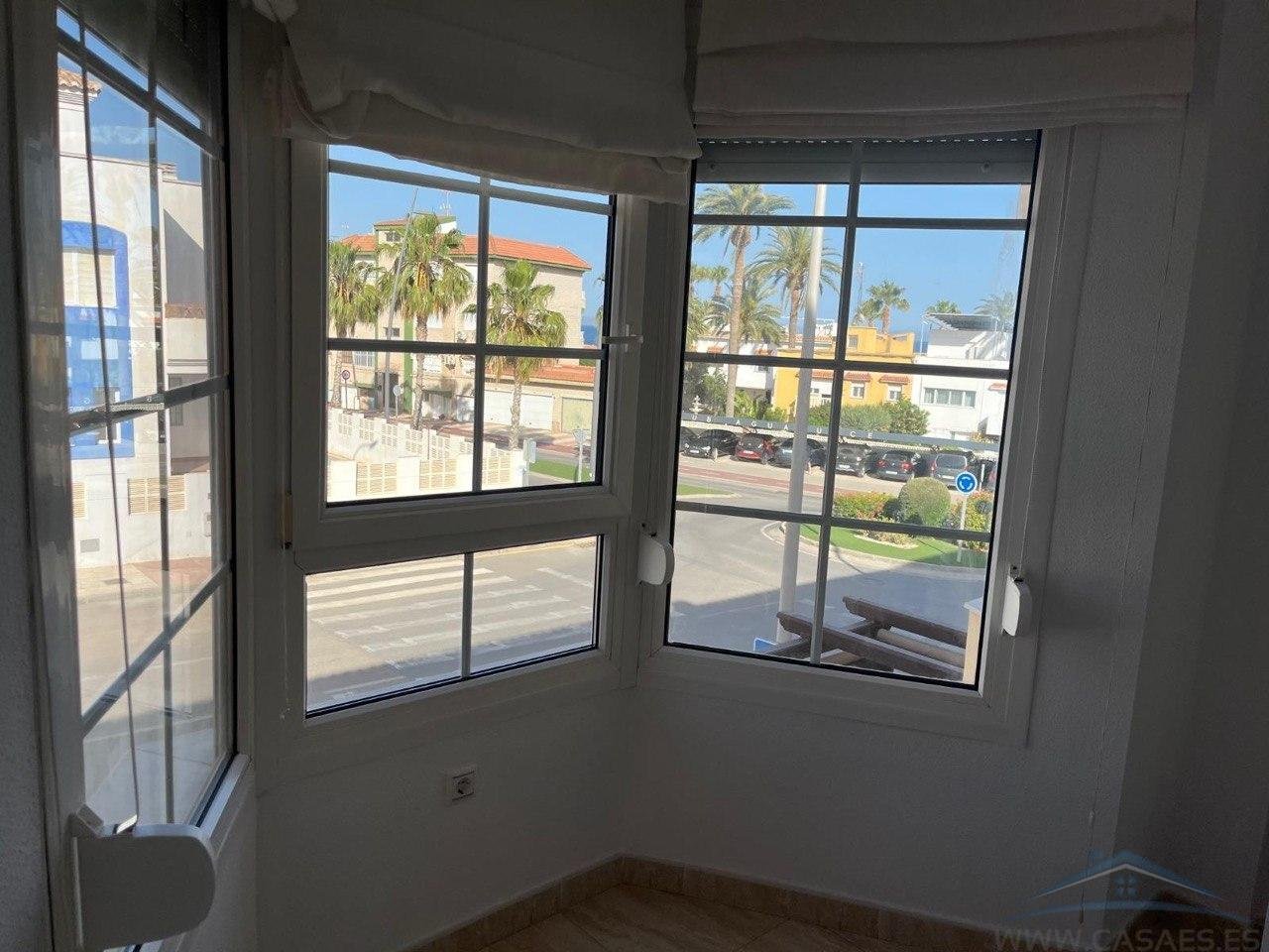 Piso de 160 m² en Roquetas de Mar