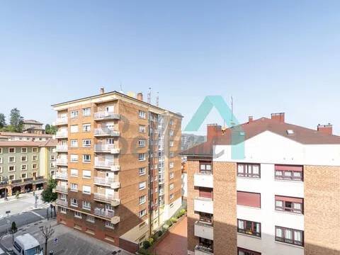 Piso de 92 m² en Oviedo