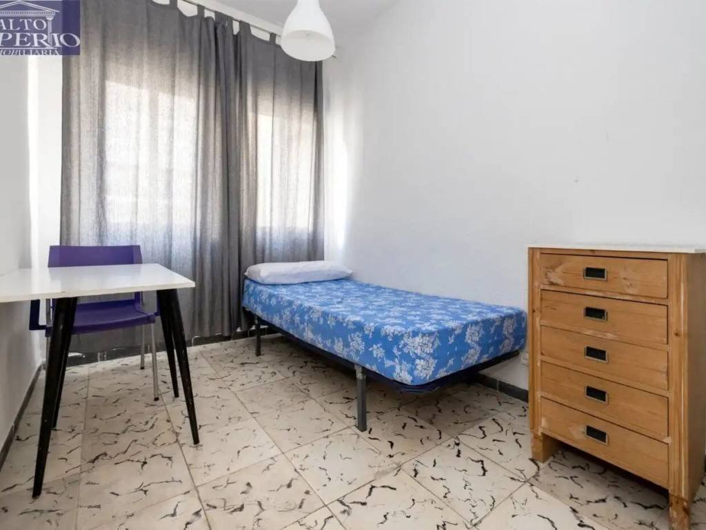 Piso de 105 m² en Granada