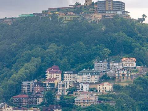 Piso de 90 m² en San Sebastián