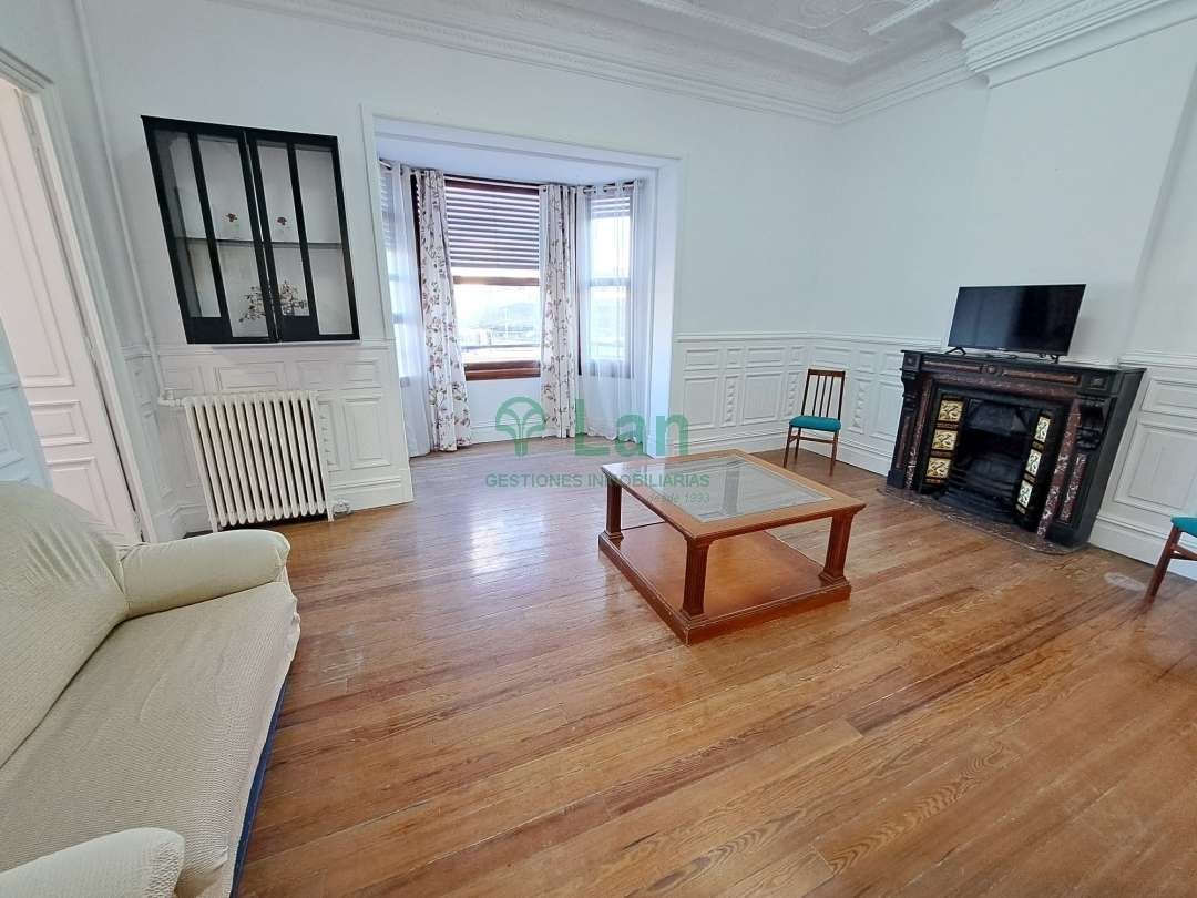 Flat 200 m² in Bilbao