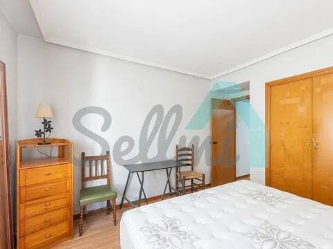 Pis de 74 m² a Oviedo