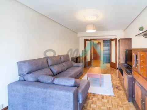 Piso de 105 m² en Oviedo