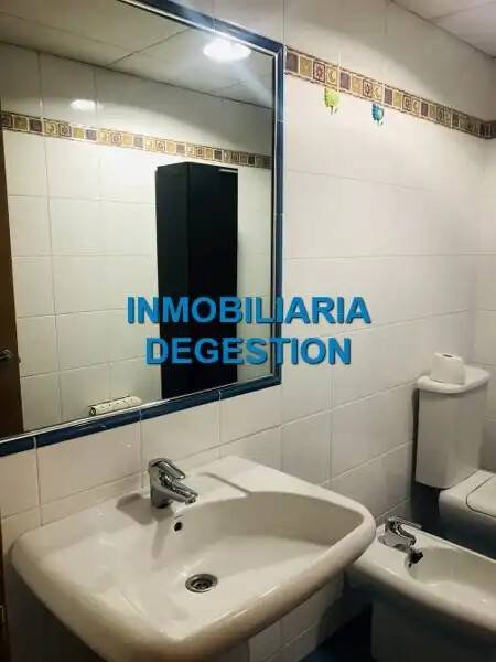 Piso de 105 m² en Linares