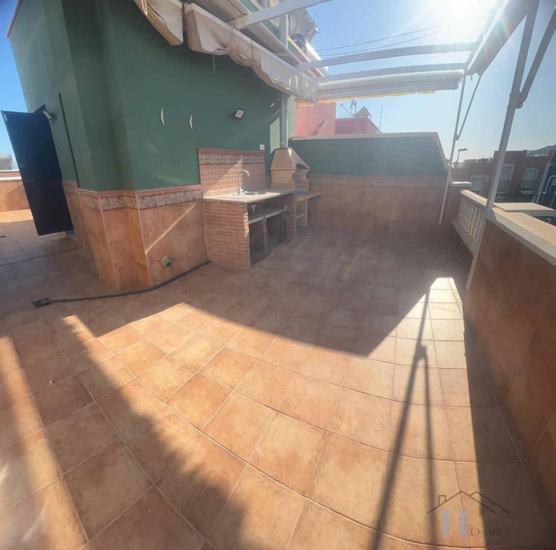 Appartamento 242 m² a Adra