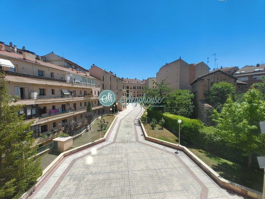 Pis de 80 m² a Segovia