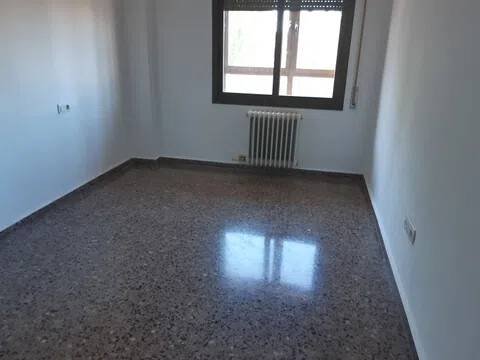 Flat 100 m² in Zaragoza