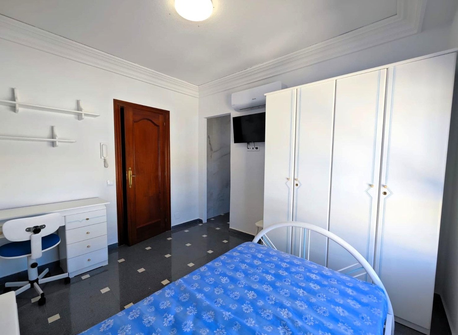 Room for rent, Aspe