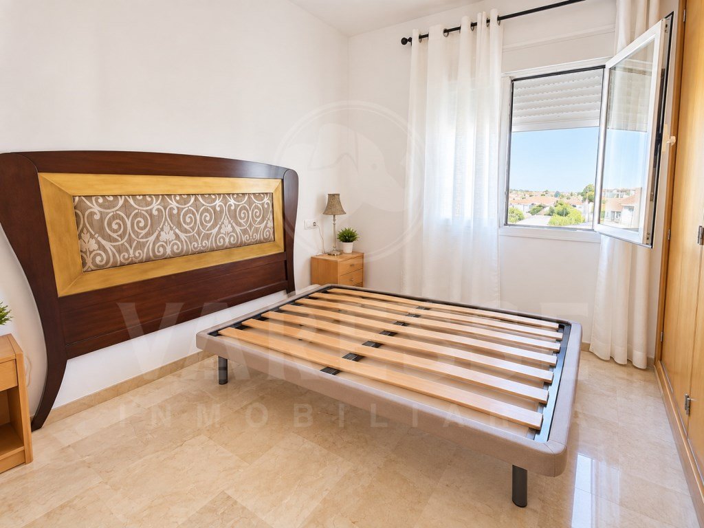 Piso de 74 m² en Aznalcázar