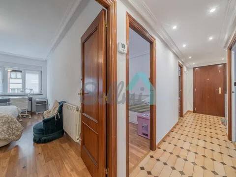 Piso de 96 m² en Oviedo