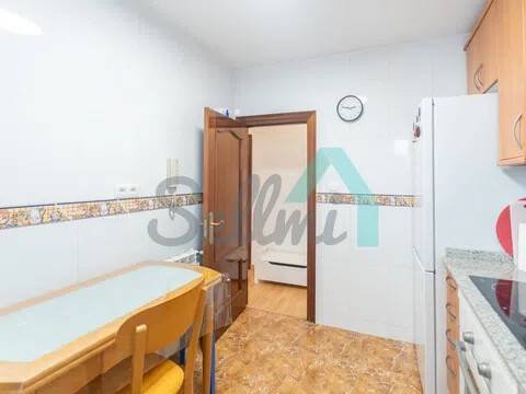 Piso de 67 m² en Oviedo