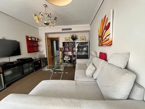 Apartamento 95 m² em Sevilla
