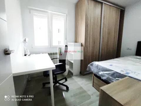 Pis de 130 m² a Oviedo