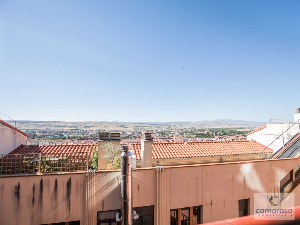 Piso de 130 m² en Ávila