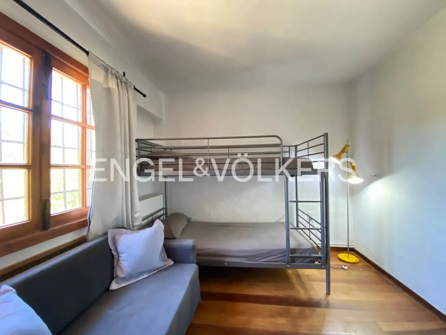 Appartement 380 m² à Nàquera / Náquera