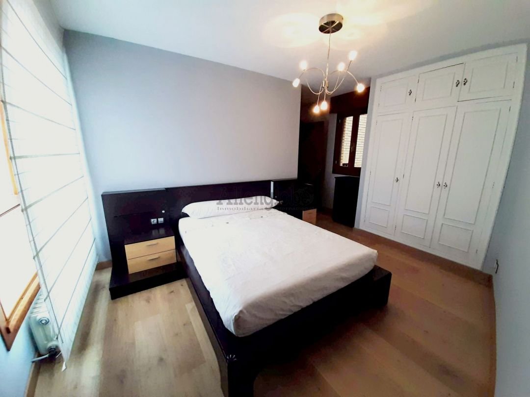 Piso de 90 m² en Oviedo
