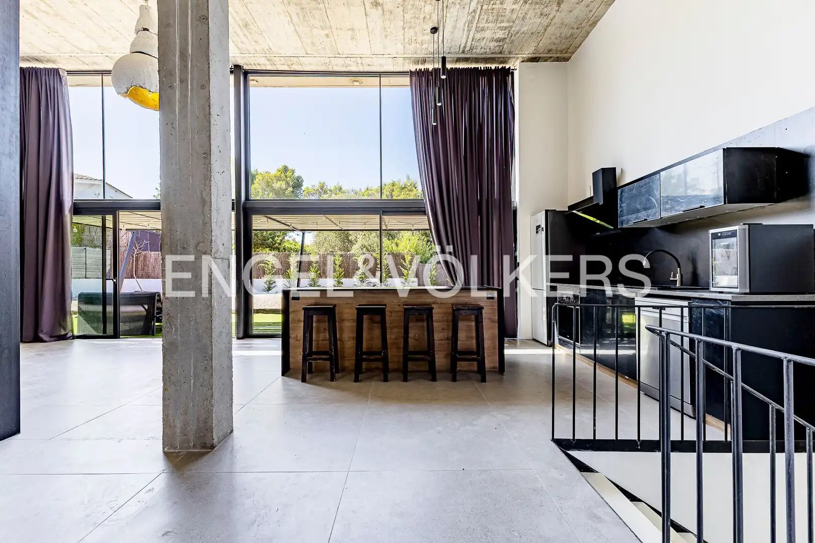 Casa 300 m² a Pallejà