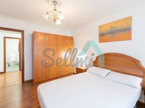 Pis de 127 m² a Oviedo