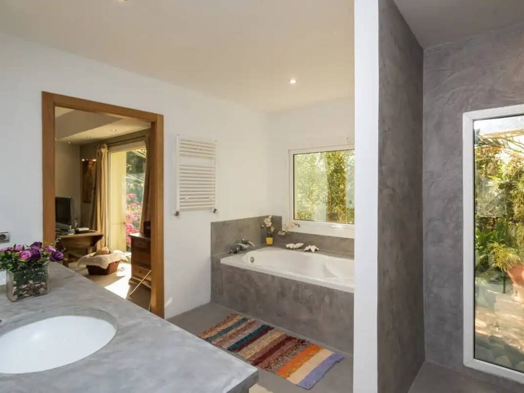 Casa de 350 m² en Marbella