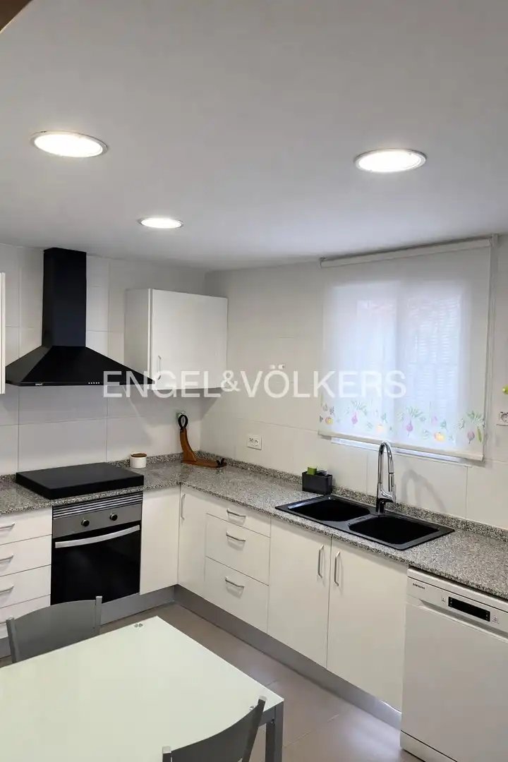 Casa de 145 m² en la Pobla de Vallbona