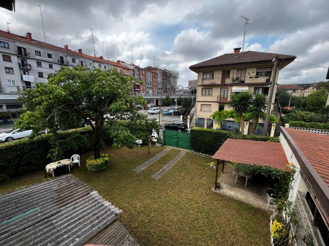 Casa de 100 m² en San Sebastián