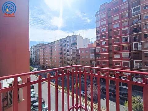 Piso de 71 m² en Zaragoza