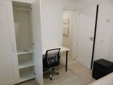 Habitación 102 m², Ávila
