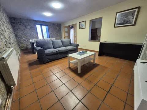 Casa de 140 m² en Gemuño