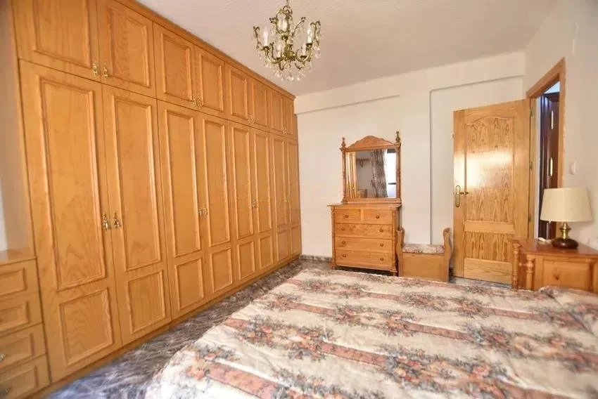 Piso de 85 m² en Granada